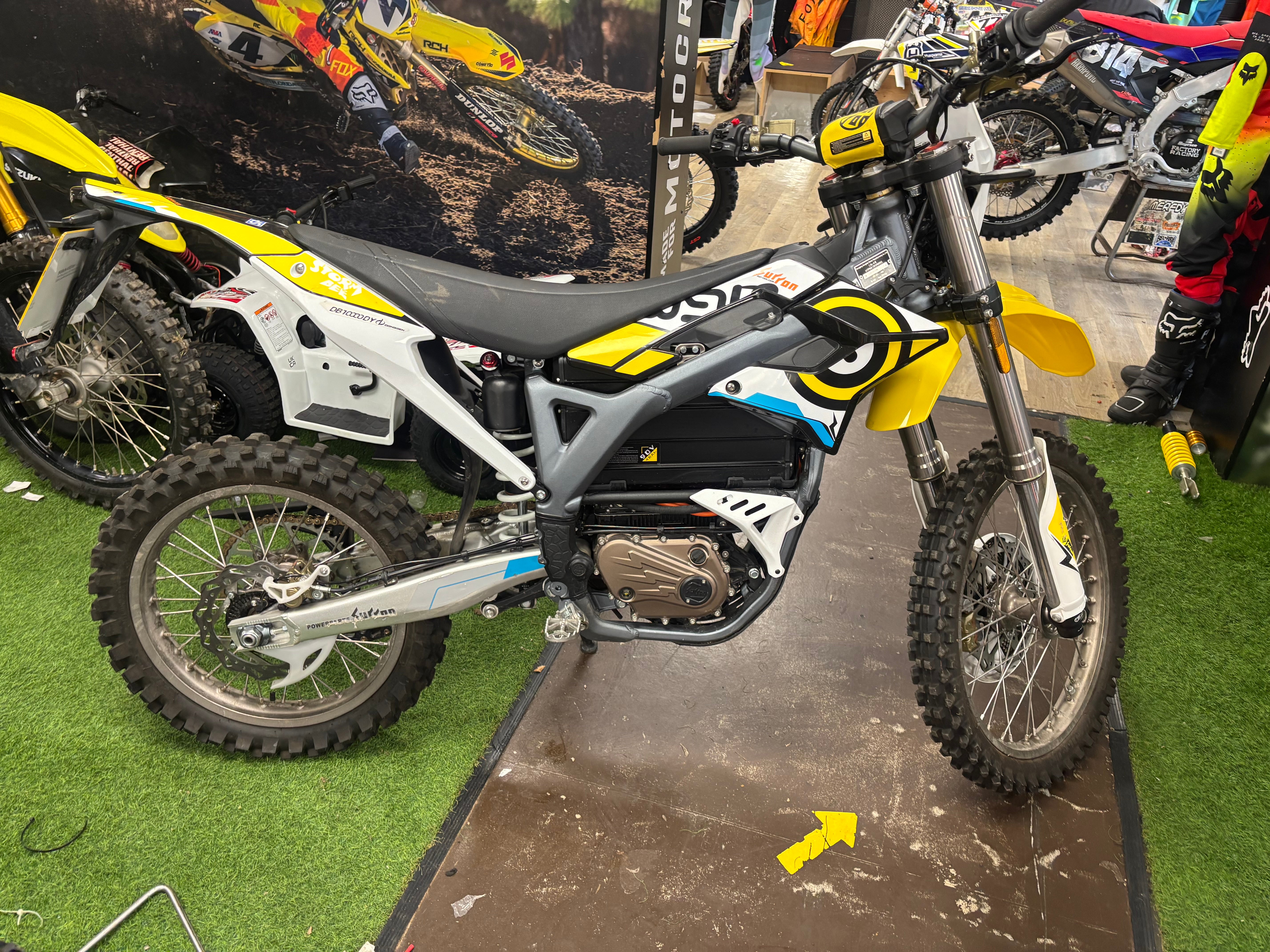 Surron storm bee 2022